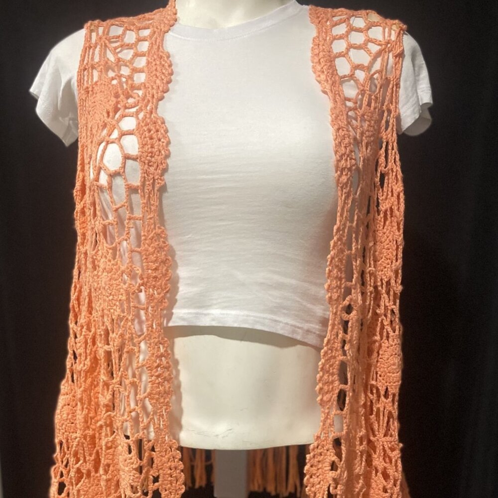 UK2LA Salmon Mandala Crochet Vest – Bohemian Fringe Detail – Size Large